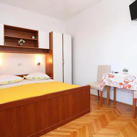 Apartment By The Sea Promajna, Makarska - 2605