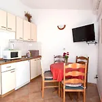 By The Sea Promajna, Makarska - 2605 Apartament
