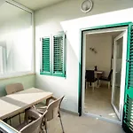 Apartament By The Sea Promajna, Makarska - 2605 *