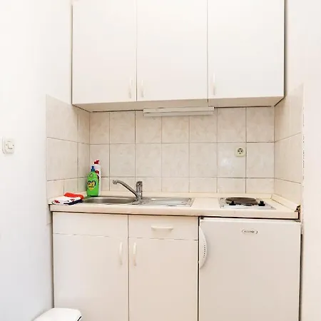 Apartment By The Sea Promajna, Makarska - 2605